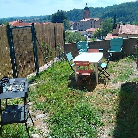 Maison 4 Pers Avec Jardin Au Pied Des Montagnes Ria 외부 사진