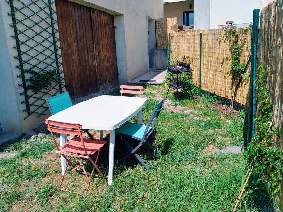 Maison 4 Pers Avec Jardin Au Pied Des Montagnes Ria 외부 사진
